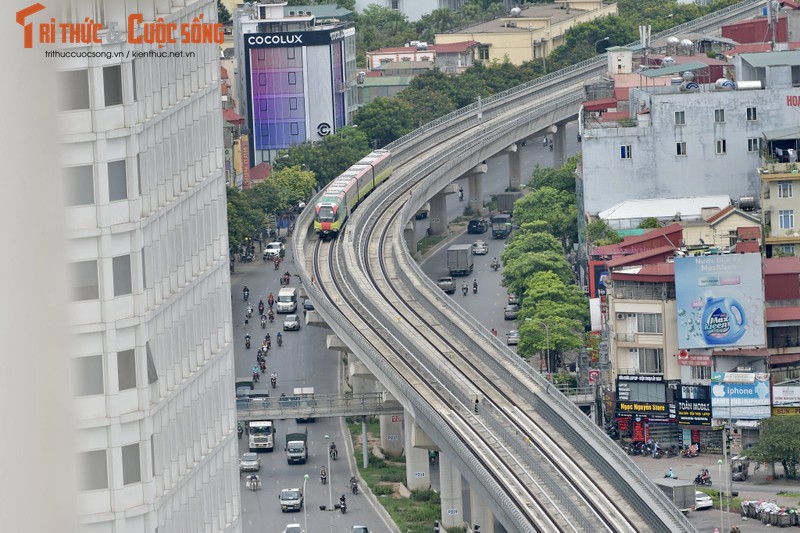 Tau duong sat Nhon - Ga Ha Noi tren cao chay thu nghiem lien dong 8,5km-Hinh-9