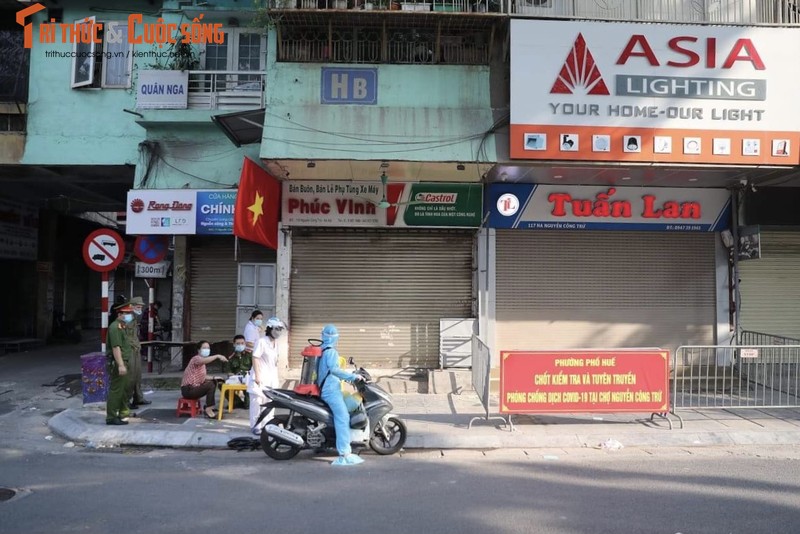 Ha Noi: Hang loat hang quan bi dong cua do 5 ca F0 den-Hinh-10