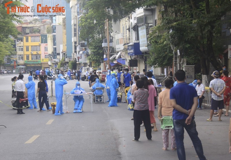 Ha Noi xet nghiem khan cap 7.000 nguoi lien quan den cho Ngoc Ha-Hinh-9