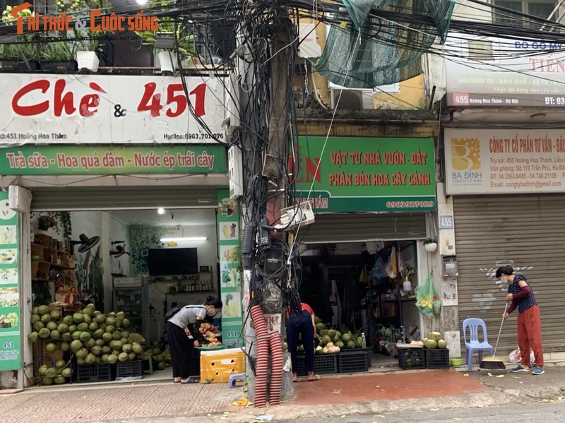 Ha Noi tiem vac xin dien rong, mat hang nay dat khach...dan dua nhau ban-Hinh-8