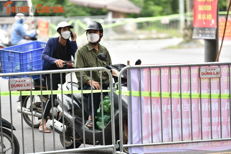 Ha Noi xuat hien chum ca benh moi, quan Hoang Mai phong toa gan 600 ho dan-Hinh-10