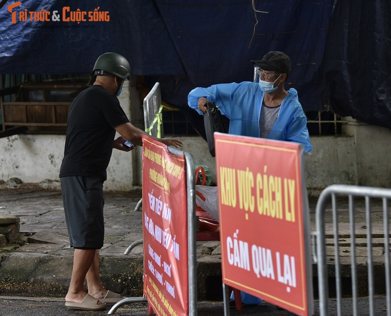 Ha Noi xuat hien chum ca benh moi, quan Hoang Mai phong toa gan 600 ho dan-Hinh-3