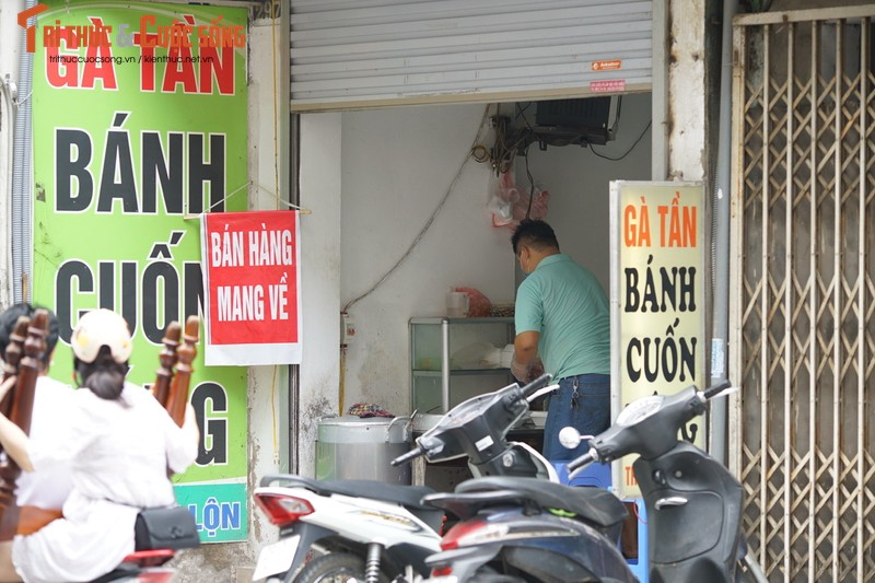 Bun, mien ban ship ve “chay hang”... ngay dau Ha Noi noi long-Hinh-4