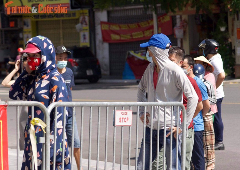 Xep hang tu sang den chieu... khong mua duoc banh Trung Thu Bao Phuong-Hinh-4