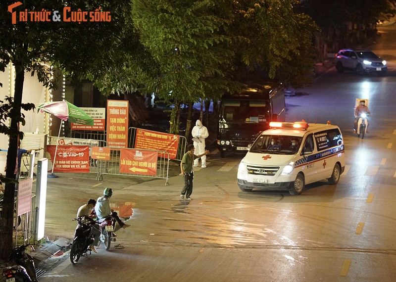 Than toc van chuyen hang tram nguoi tu “o dich” BV Viet Duc ve BV Thanh Nhan-Hinh-10