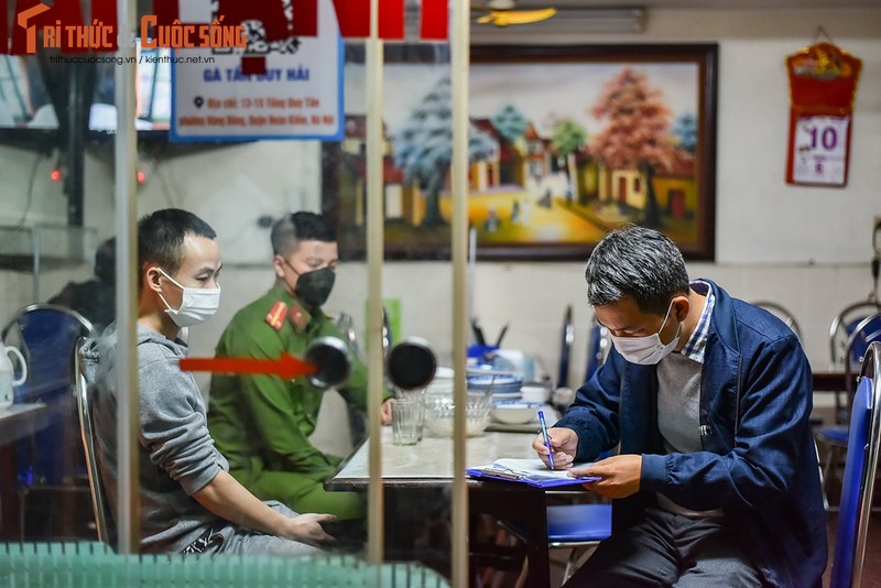 Ha Noi: Xu phat nhieu hang quan tai pho co mo cua toi dem khuya-Hinh-9