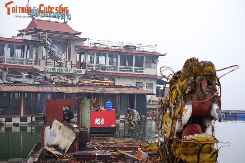 Ha Noi: Loat nha hang noi Ho Tay chinh thuc bi “khai tu”-Hinh-2