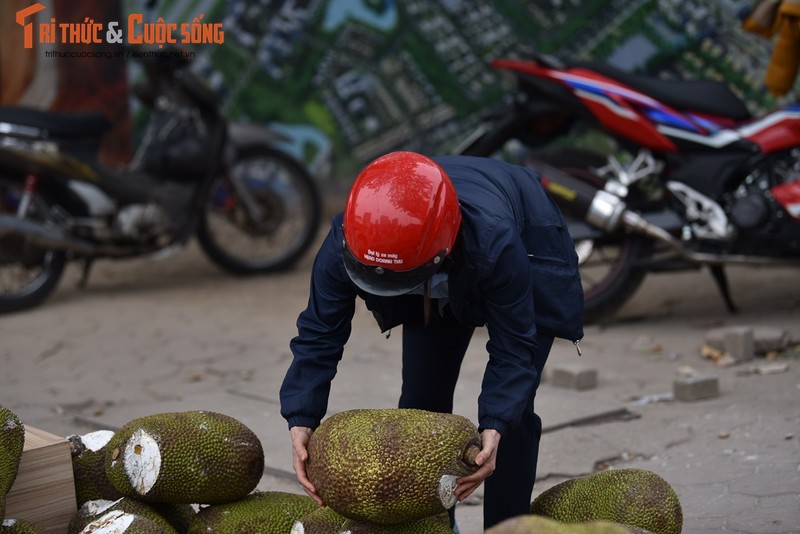 Un tac cua khau, hang chuc tan mit quay dau ve Ha Noi cho 