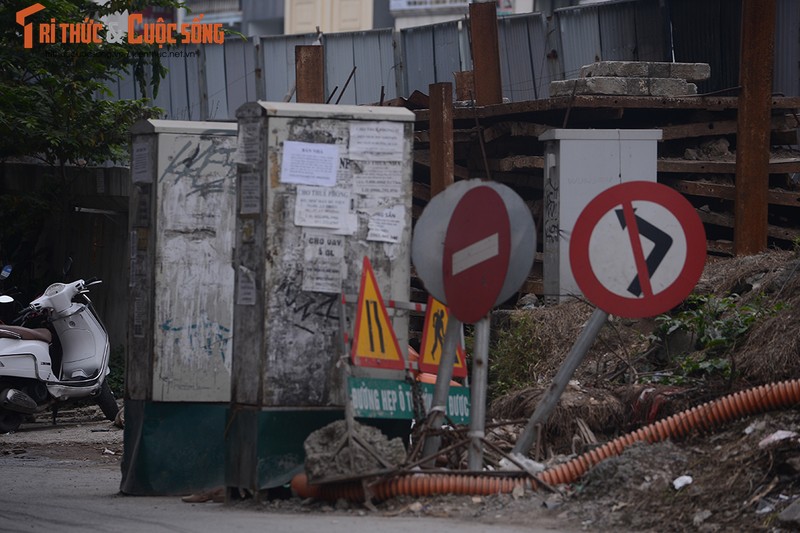 Du an mo rong duong Au Co tro thanh bai phe lieu khong lo-Hinh-8