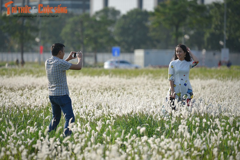 Bai lau “khung” giua long Ha Noi thanh diem check-in cuoi tuan sieu dep